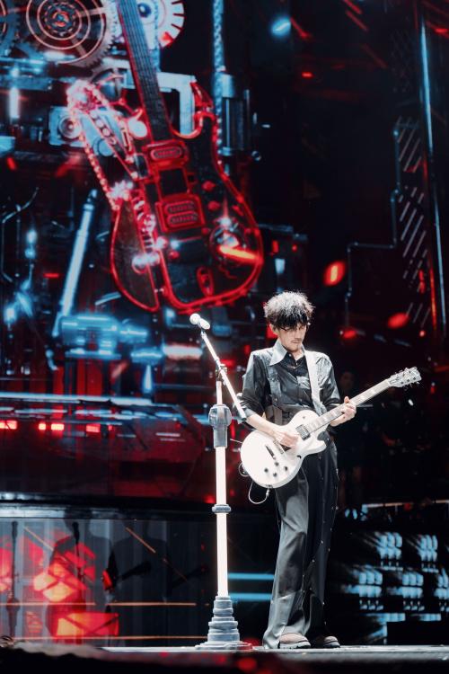 1760500769612144.jpg 4.jpg