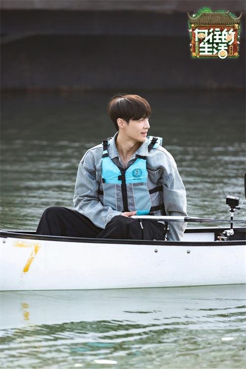 1764564130415581.jpg 5.jpg