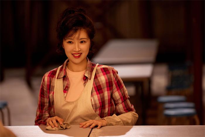  奚望主演《我的山与海》开播 细腻诠释90年代女性奋斗史